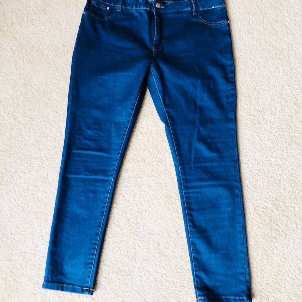 Skinny Leg Stretchy Denim Jeans - Picture 7 of 7